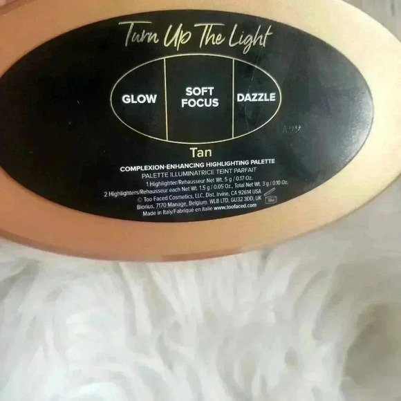 Too Faced highlight and blush palette Bundle - Picture 5 of 7